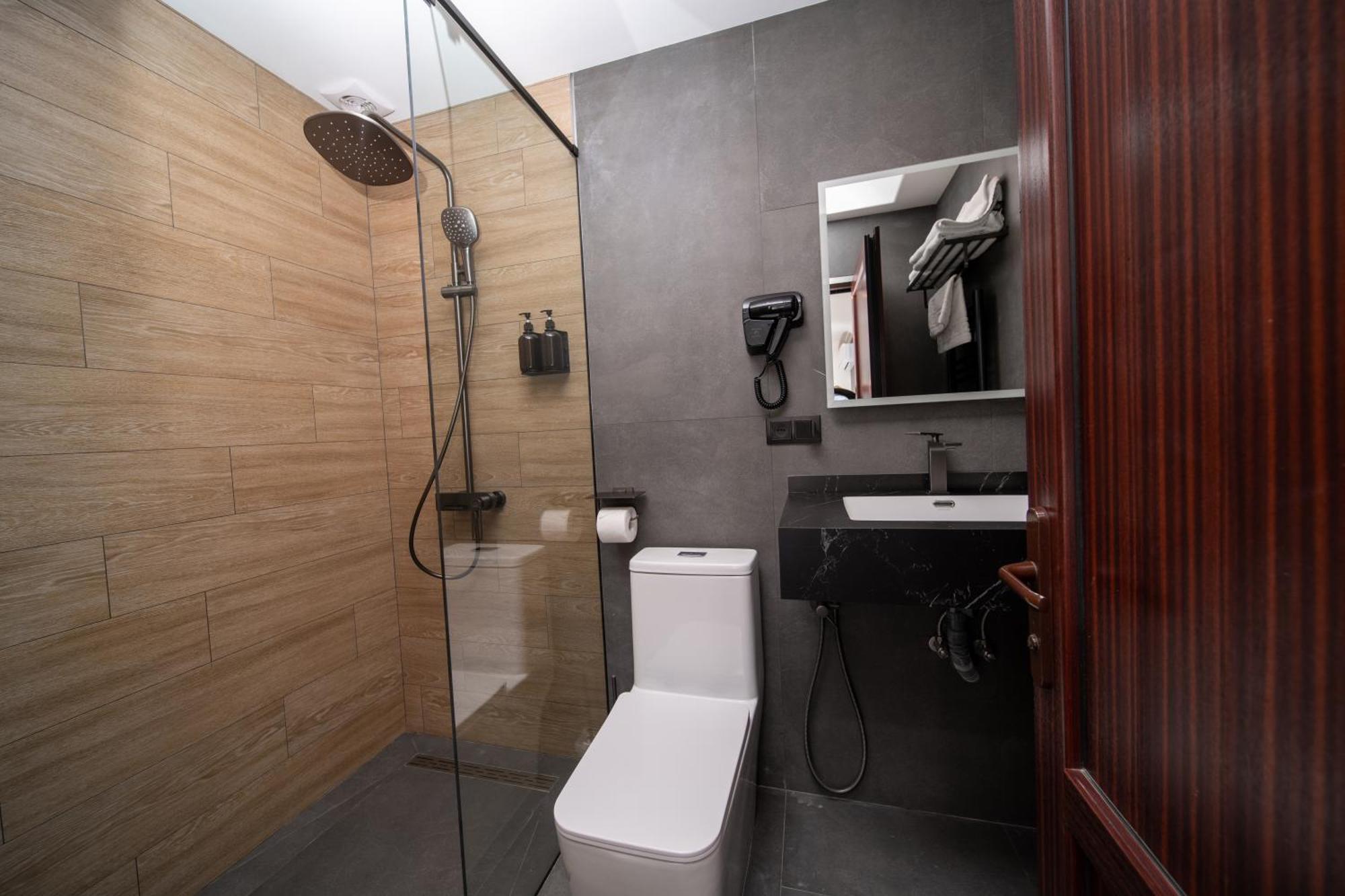 Kefilyan Family Hotel Sanain المظهر الخارجي الصورة