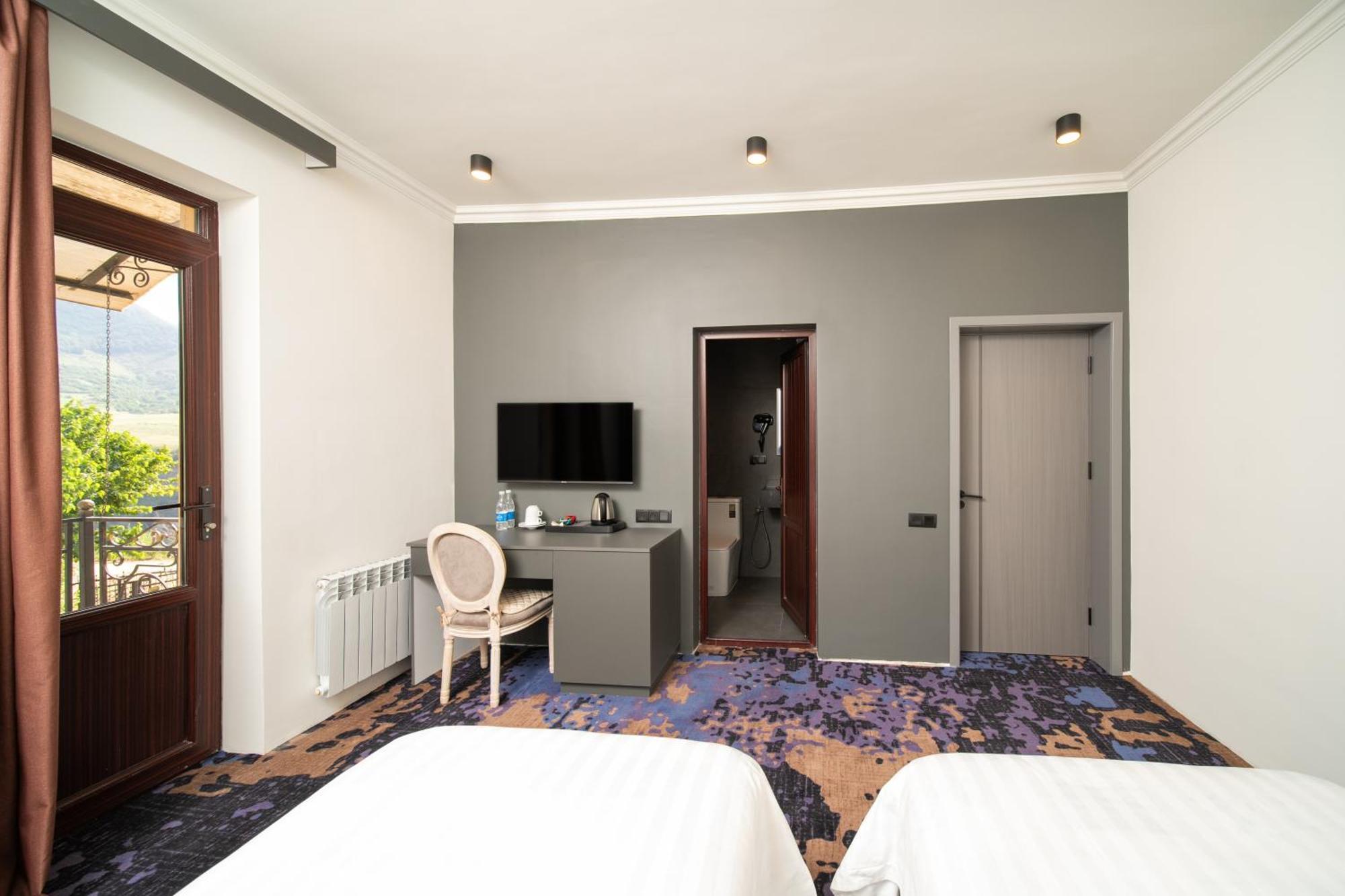 Kefilyan Family Hotel Sanain المظهر الخارجي الصورة